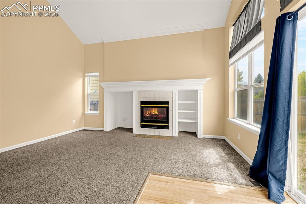 Image 14 of 33: Living Room