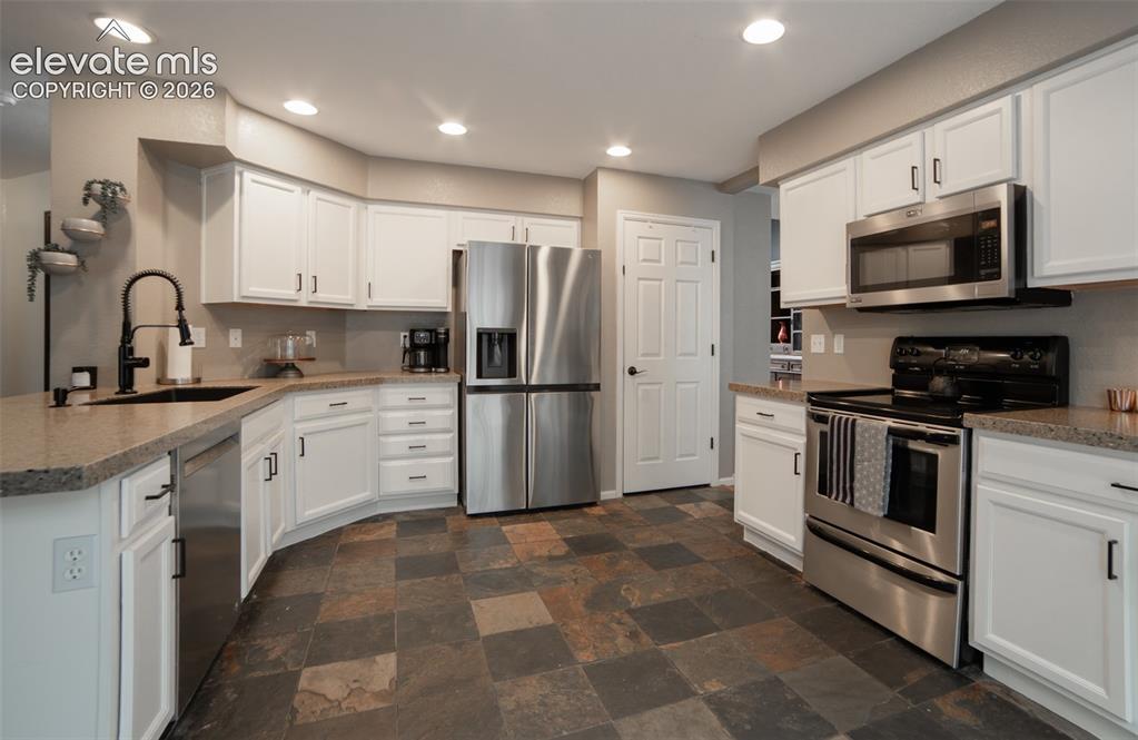 Image 8 of 37: Kitchen