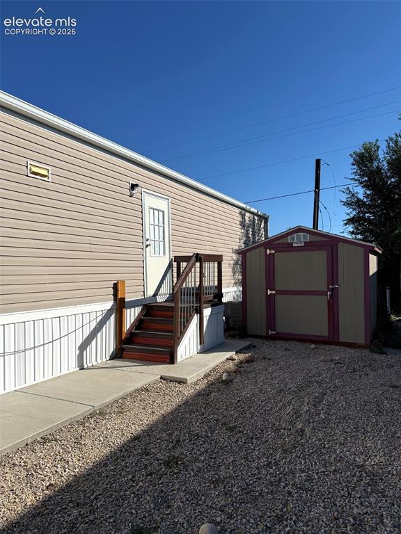 Image 3 of 28: BACK OF HOME