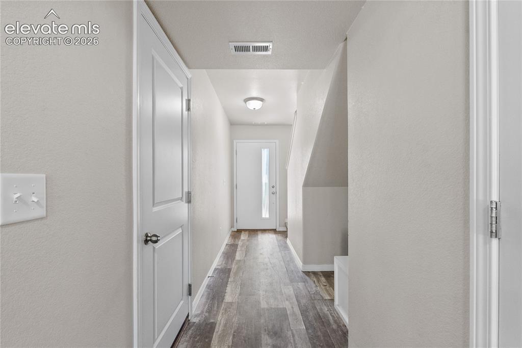 Image 5 of 24: Hallway