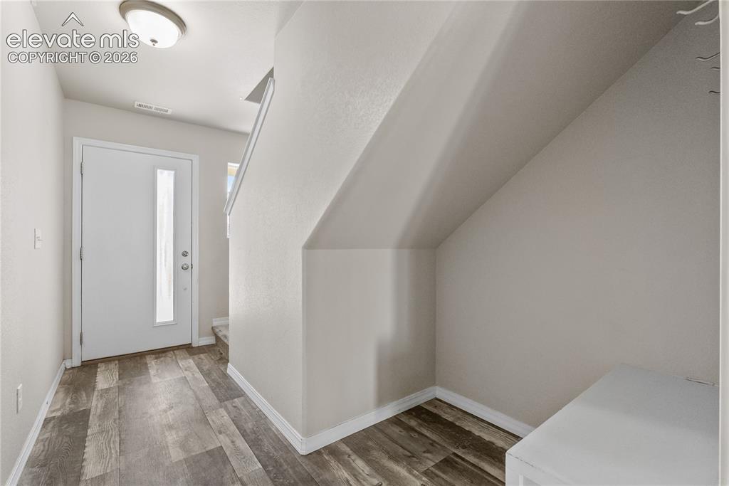 Image 6 of 24: Hallway
