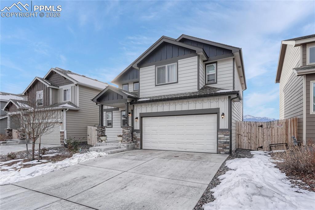 Image 2 of 30: Front of Structure