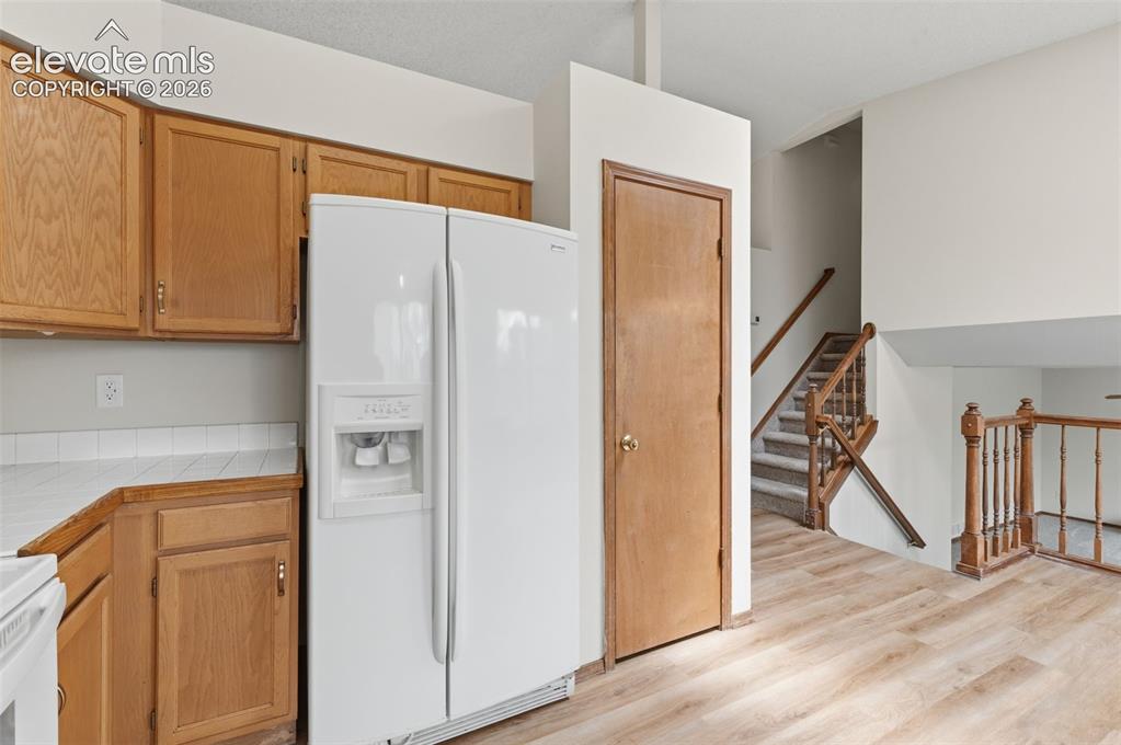 Image 11 of 47: Kitchen