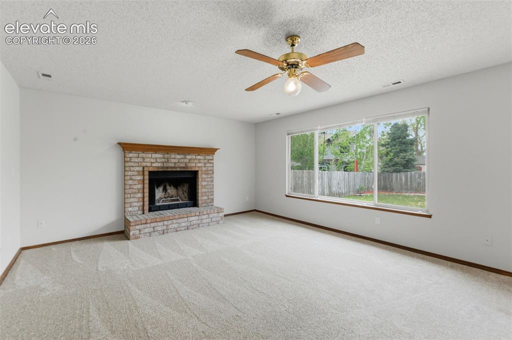 Image 17 of 47: Family Room