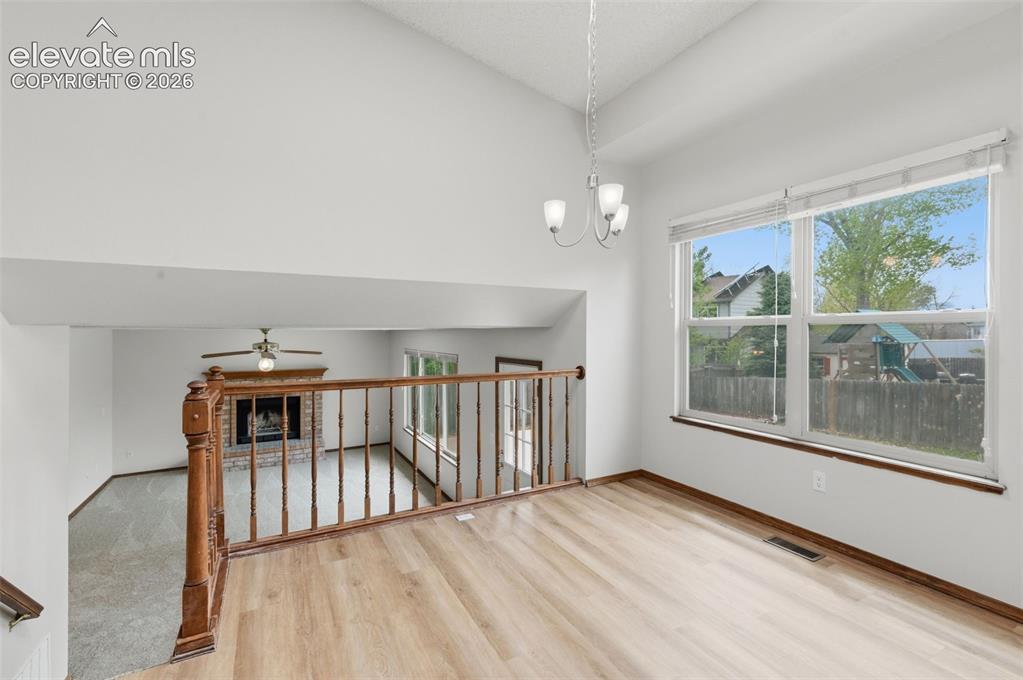 Image 8 of 47: Dining Area