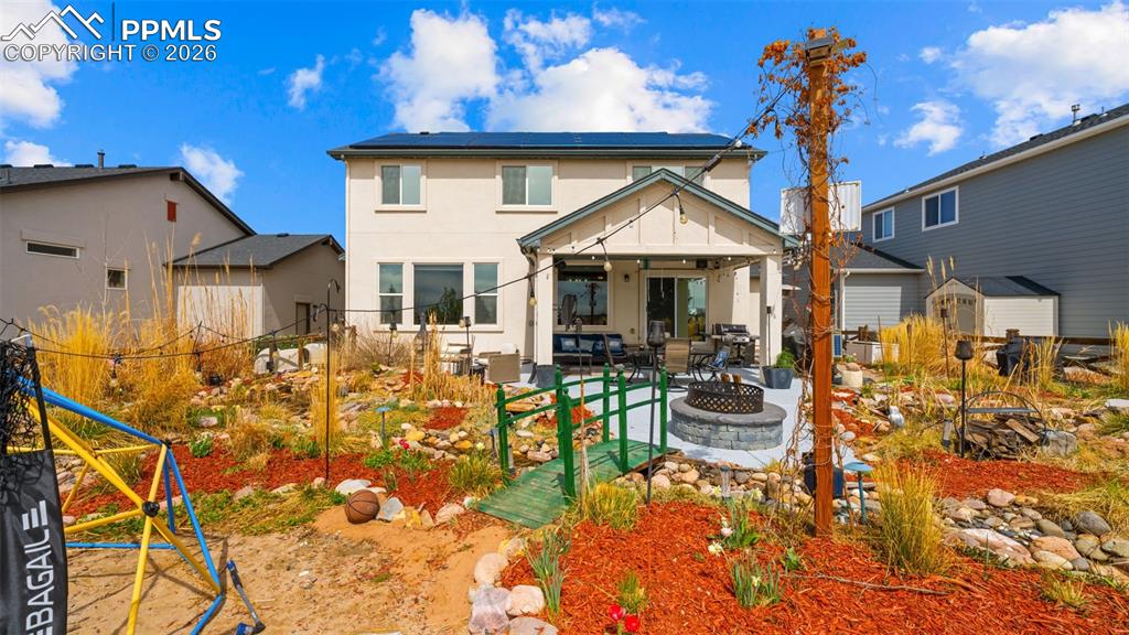 Image 28 of 40: Back of Structure