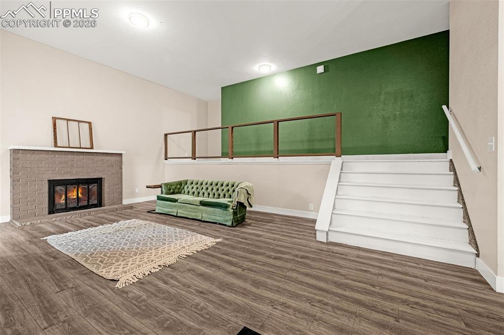 Image 3 of 24: Living Room