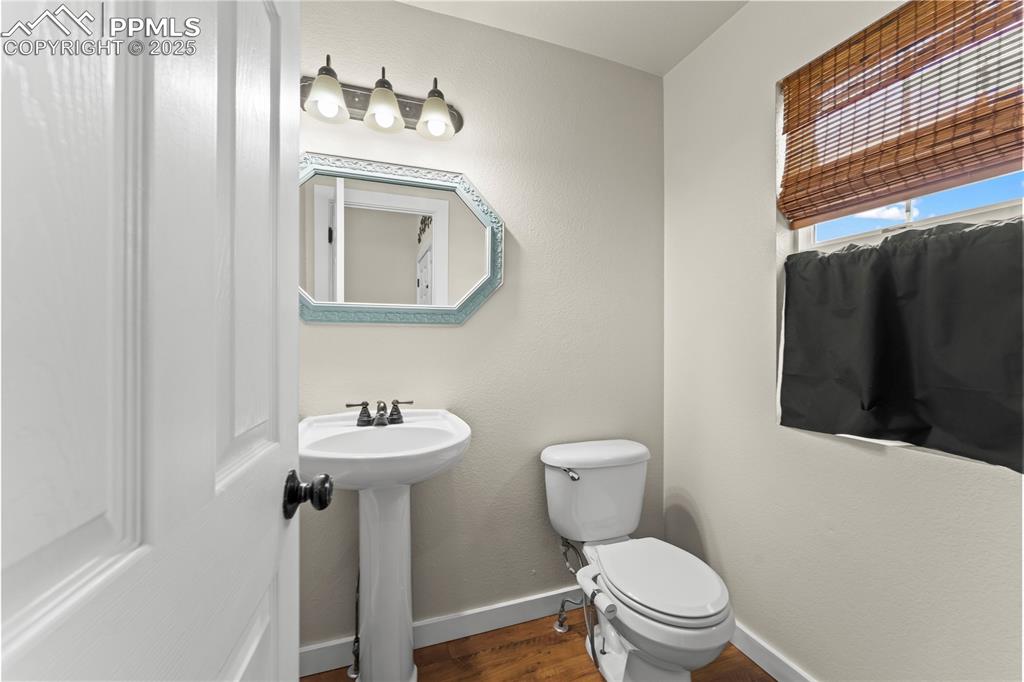 Image 11 of 31: Bathroom