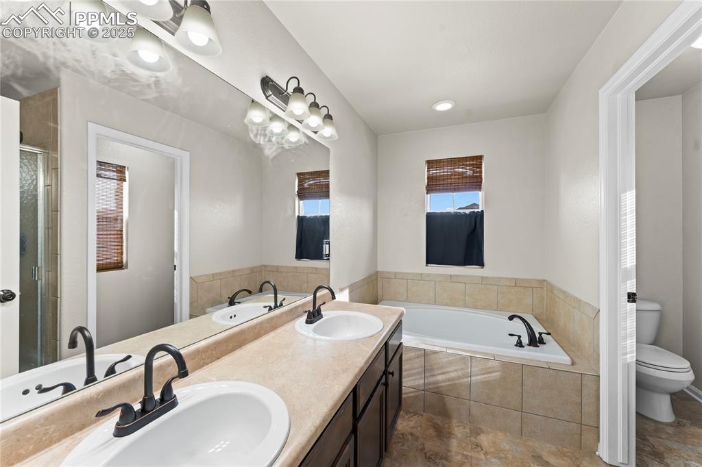 Image 19 of 31: Master Bathroom