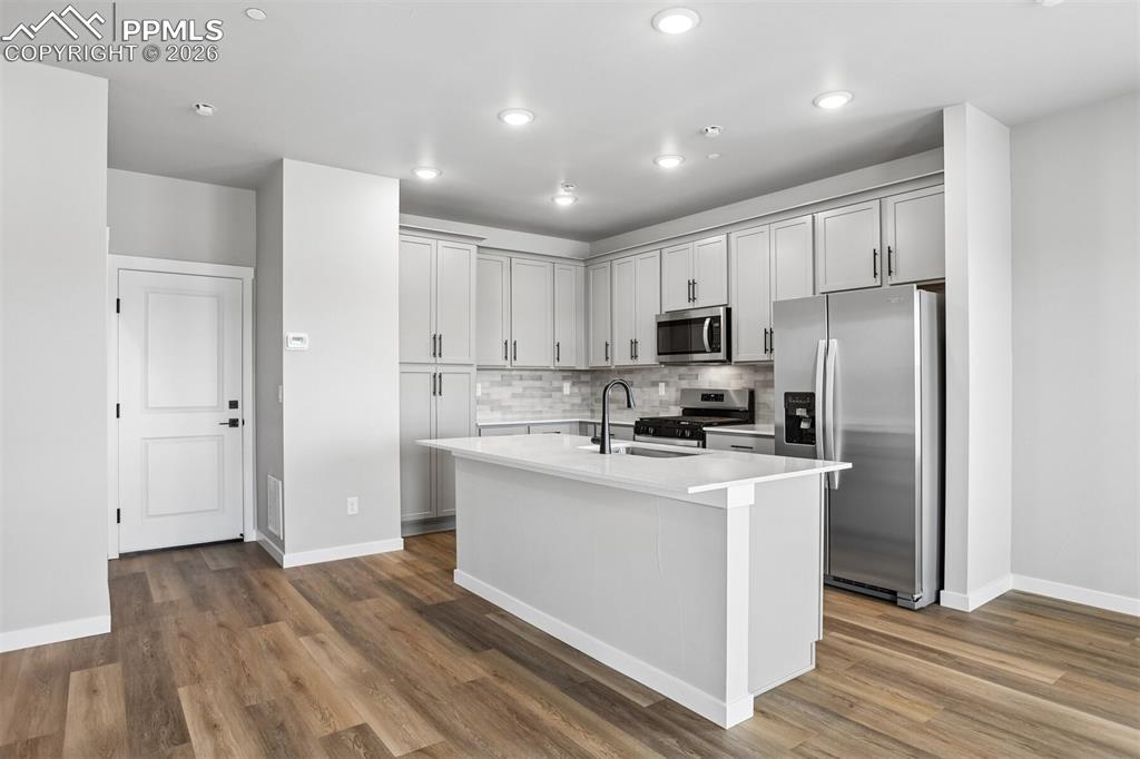 Image 6 of 22: Kitchen
