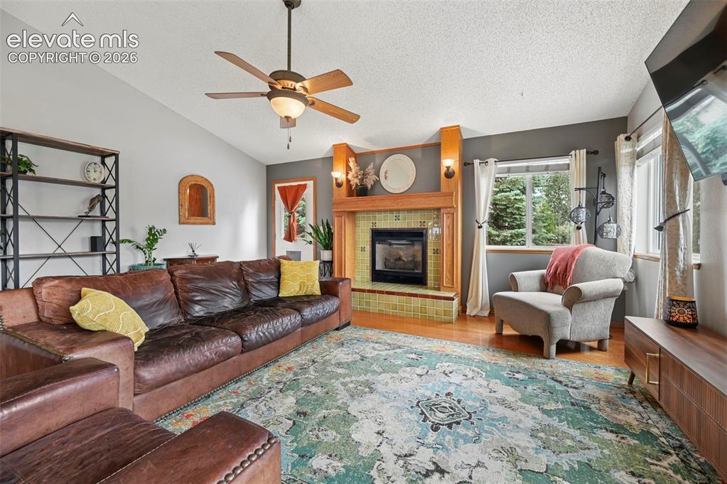 Image 13 of 47: Living Room