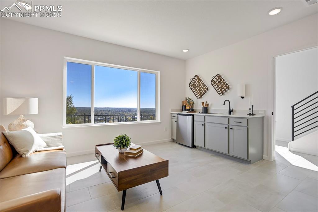 Image 44 of 49: Ground Level
Amazing City Views