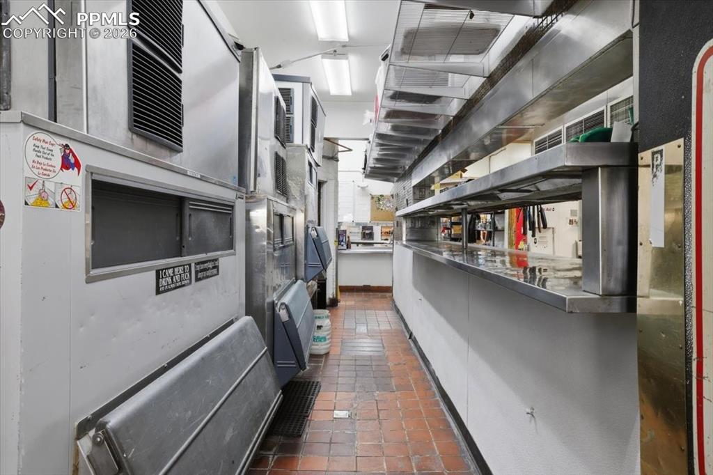 Image 32 of 49: Patio