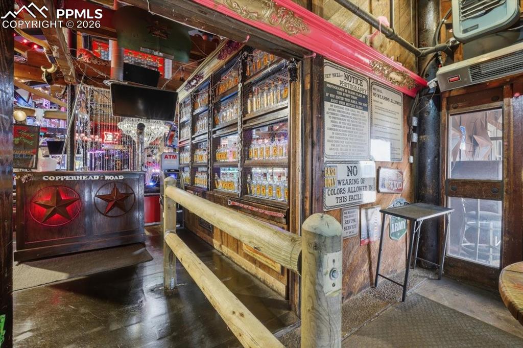 Image 6 of 49: Parking