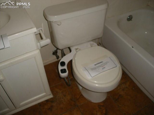 Image 12 of 40: Bathroom