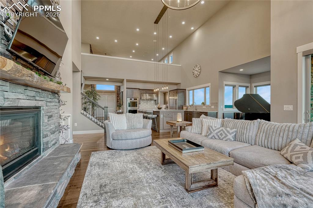 Image 11 of 50: Living Room