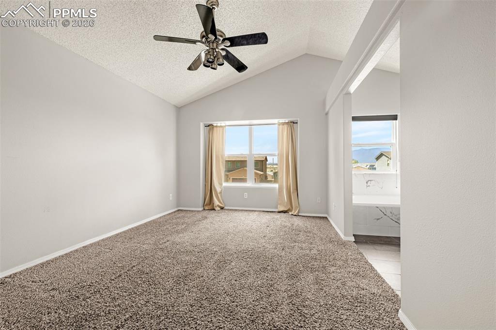 Image 14 of 45: Bedroom
