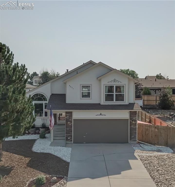 Image 7 of 7: Front of Structure