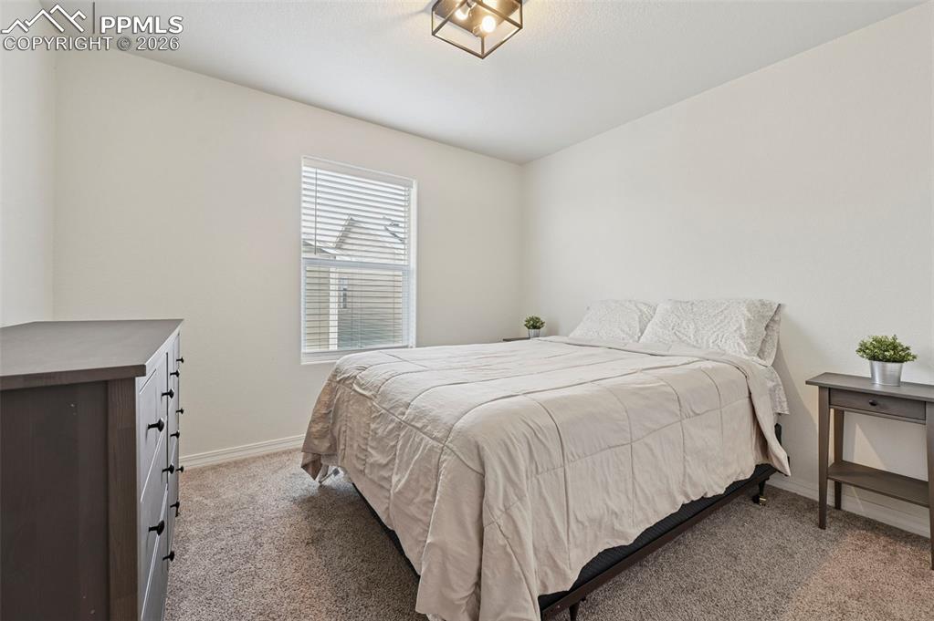 Image 24 of 30: Bedroom