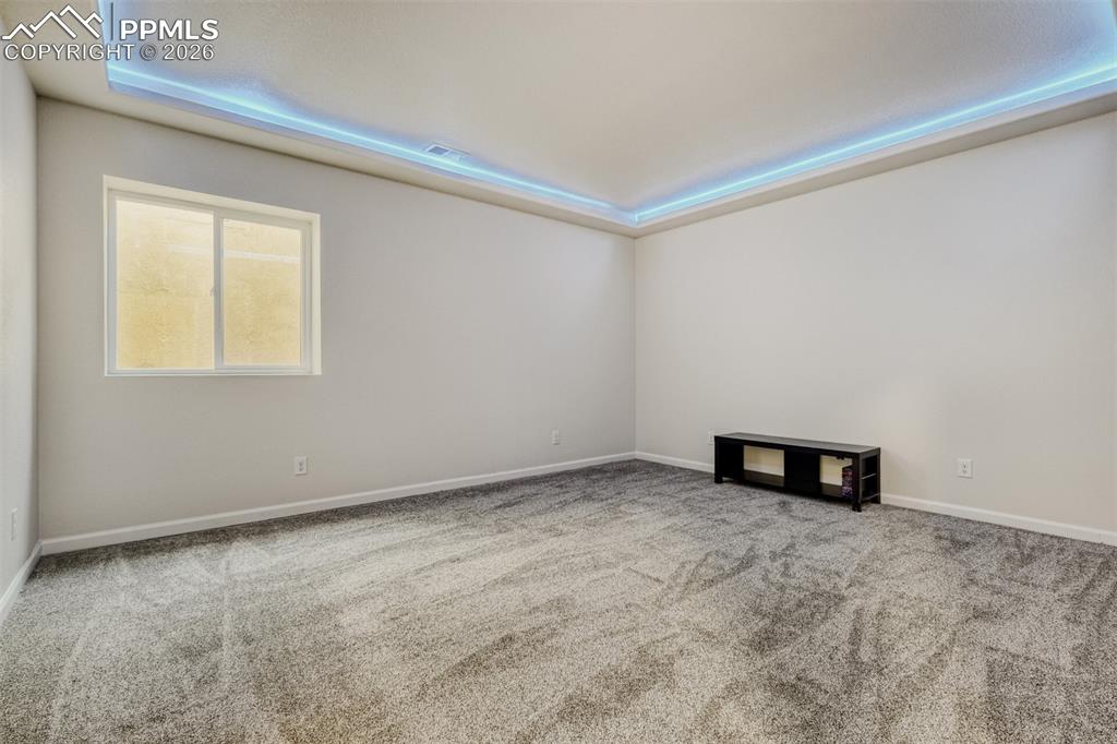 Image 34 of 47: Spare craft, exercise, office, hobby room