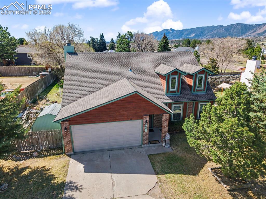 Image 1 of 30: Beautifully Maintained!