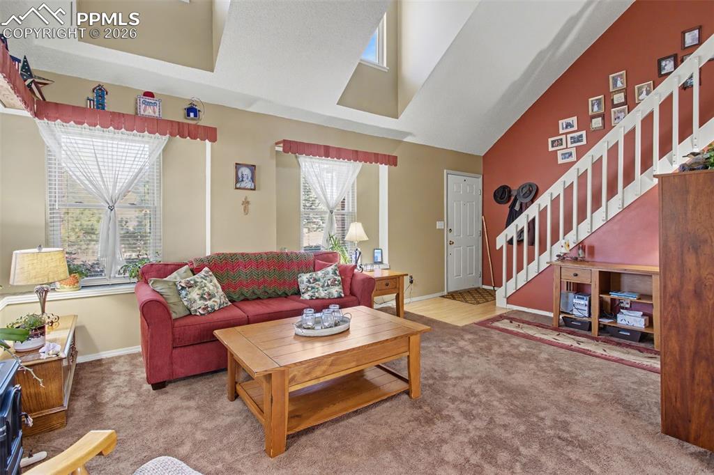 Image 7 of 30: Spacious Living Room!