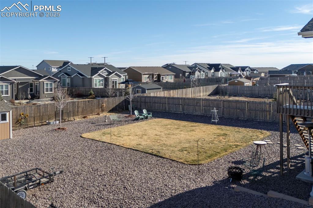 Image 39 of 47: Yard