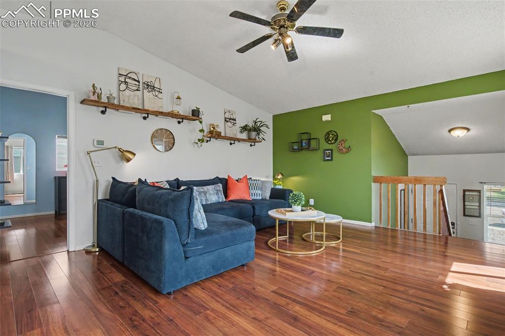 Image 10 of 45: Great Room