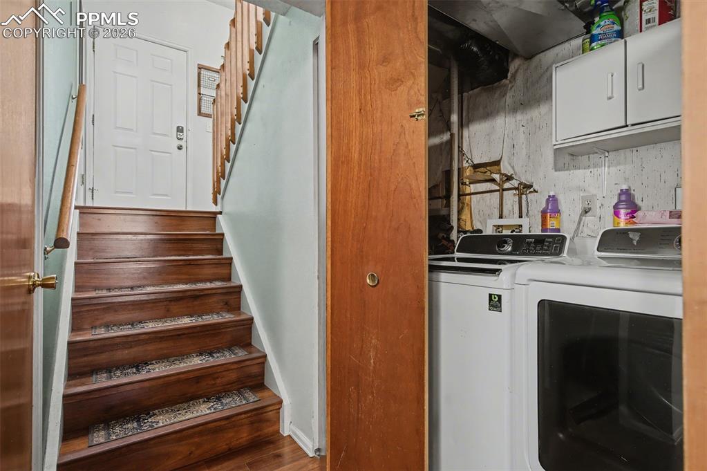 Image 27 of 45: Laundry