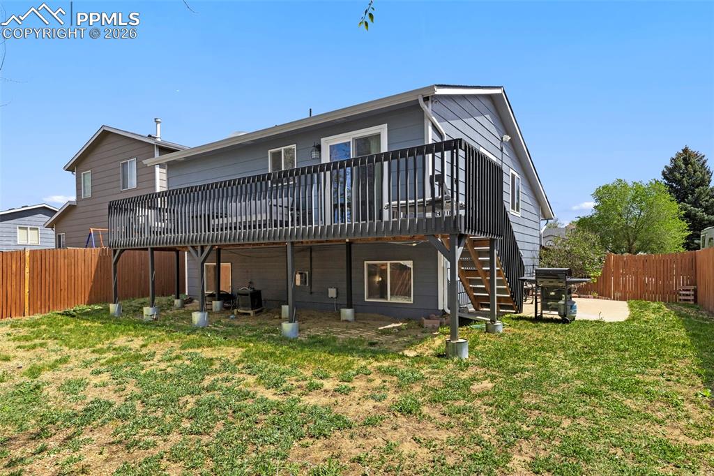 Image 37 of 45: Back of Structure