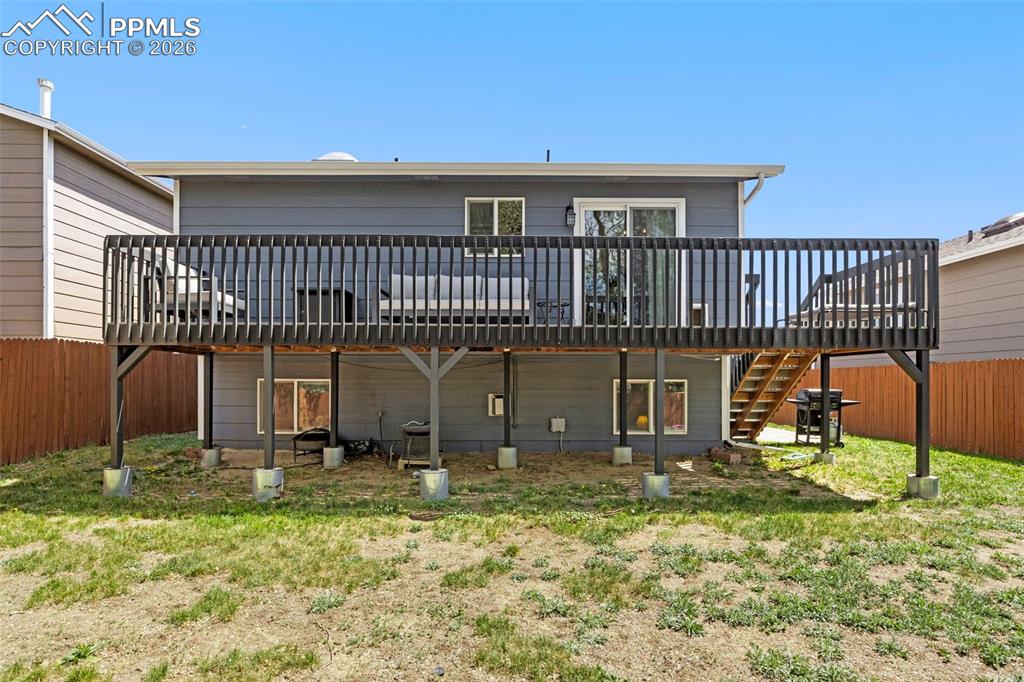 Image 38 of 45: Back of Structure