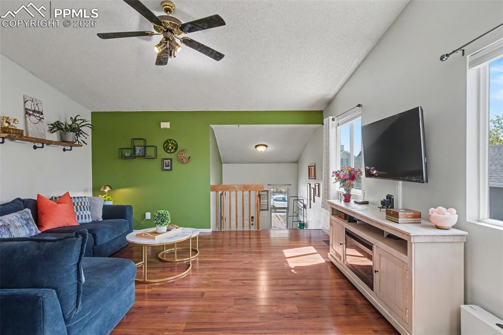 Image 6 of 45: Great Room