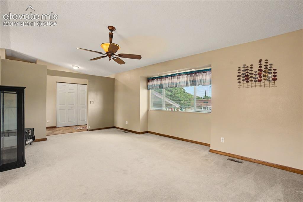 Image 4 of 40: Living Room