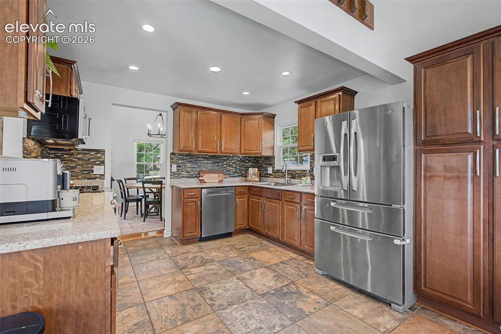 Image 13 of 48: Kitchen