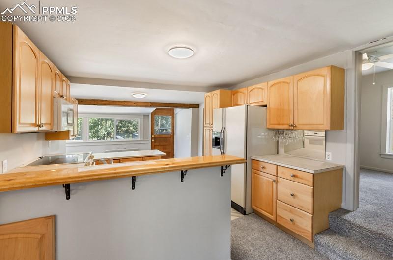 Image 36 of 50: Kitchen