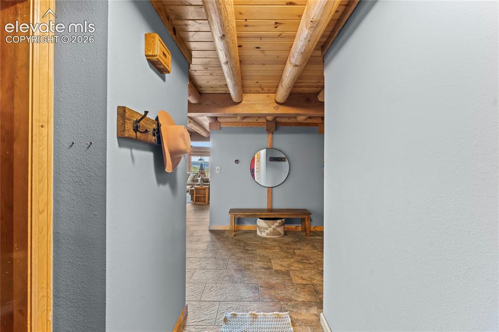 Image 11 of 40: Kitchen