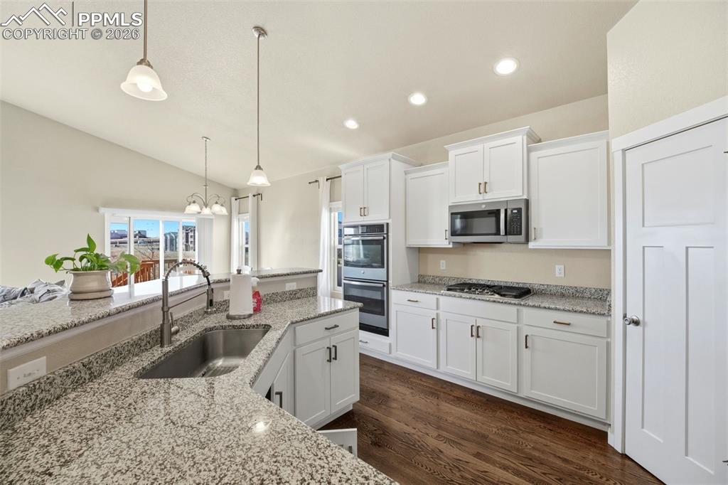 Image 2 of 48: Kitchen