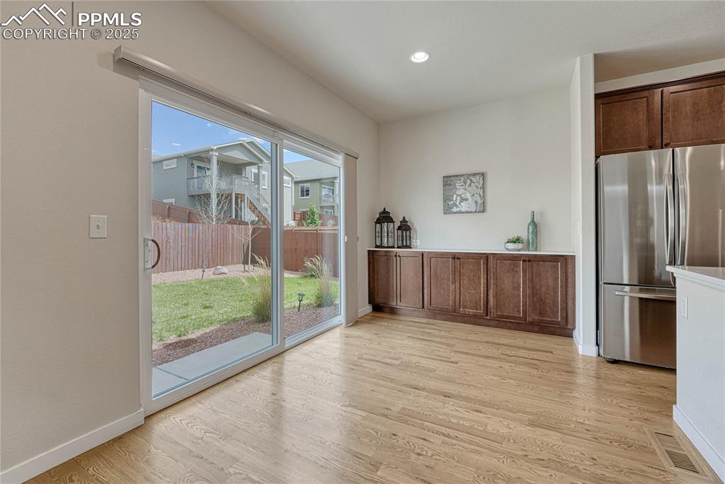 Image 21 of 49: Dining Area