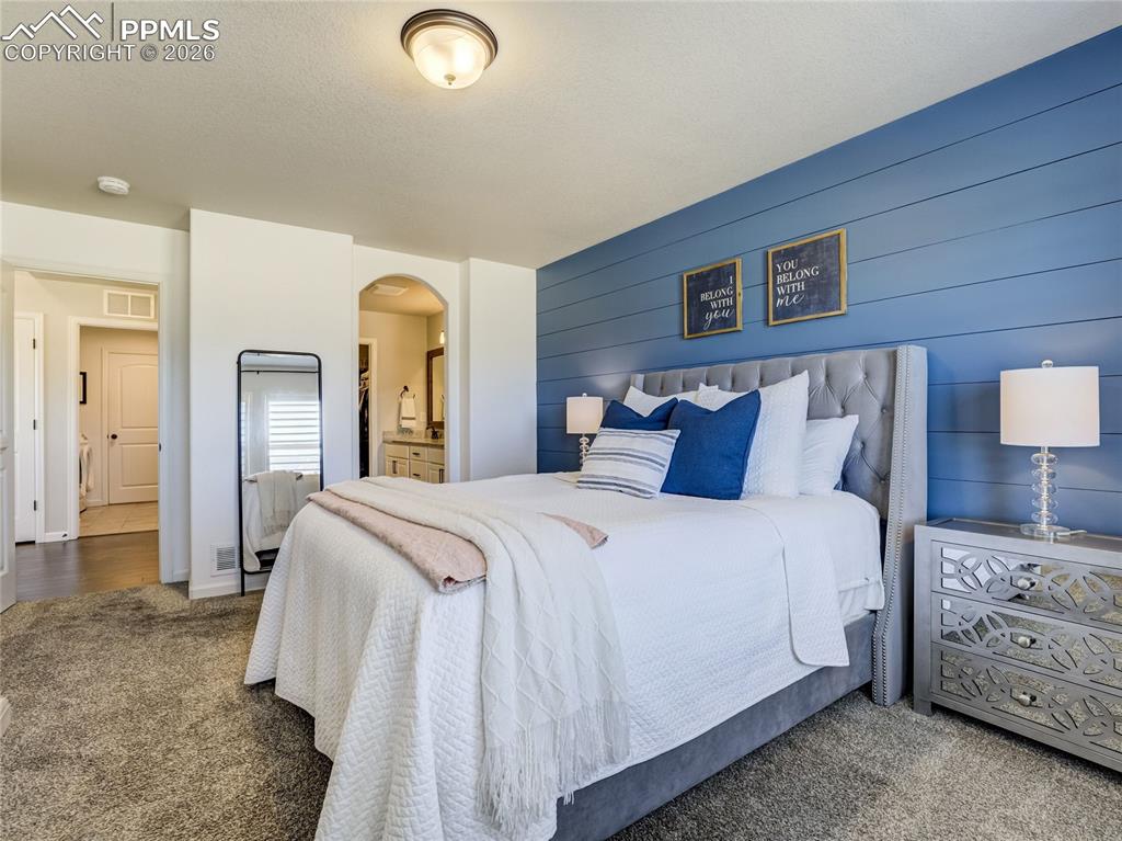 Image 20 of 45: Bedroom