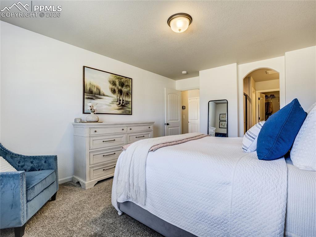 Image 21 of 45: Bedroom