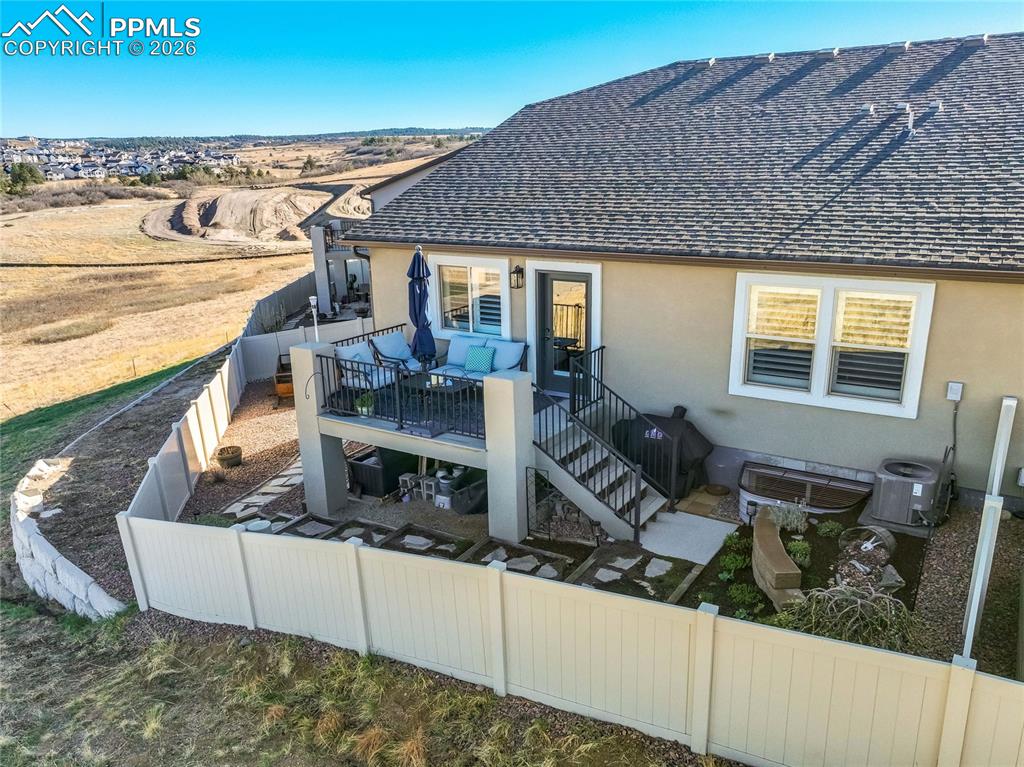 Image 36 of 45: Back of Structure