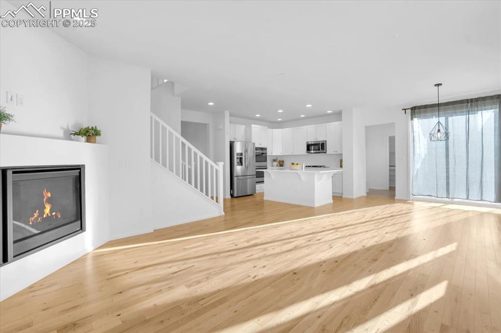 Image 15 of 36: Living Room
