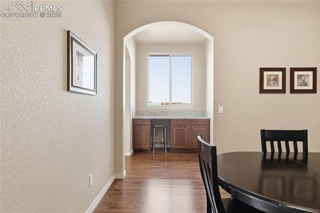 Image 15 of 42: Dining Area