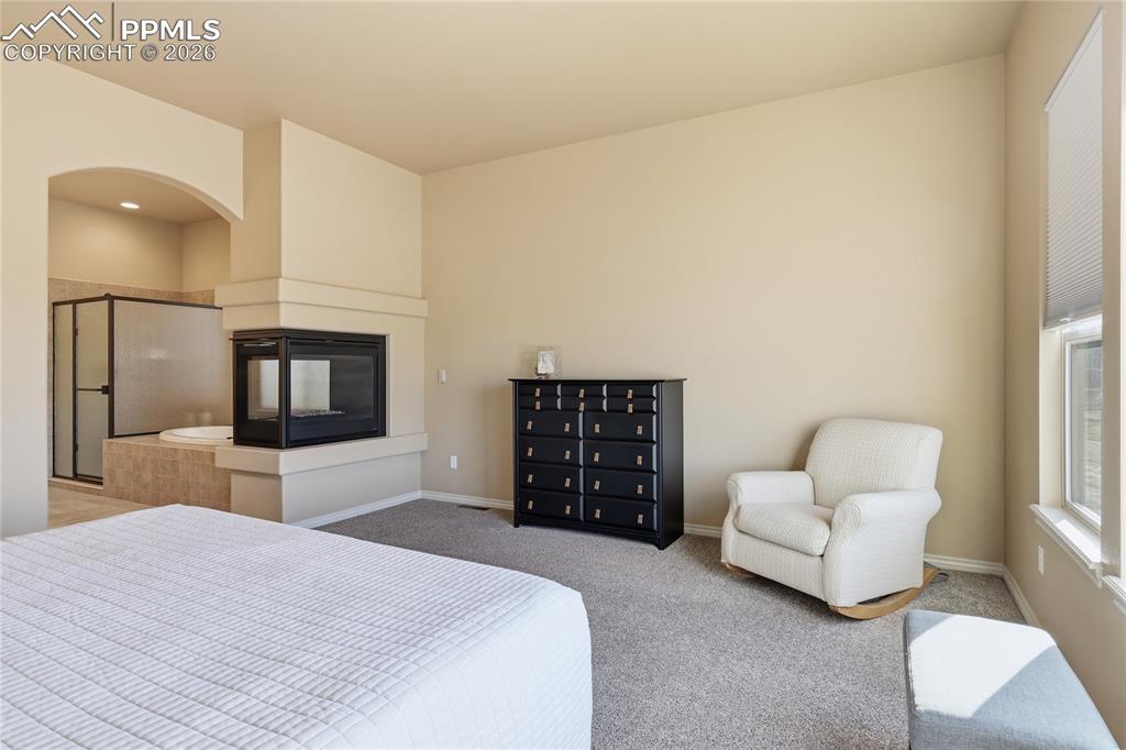 Image 29 of 42: Bedroom