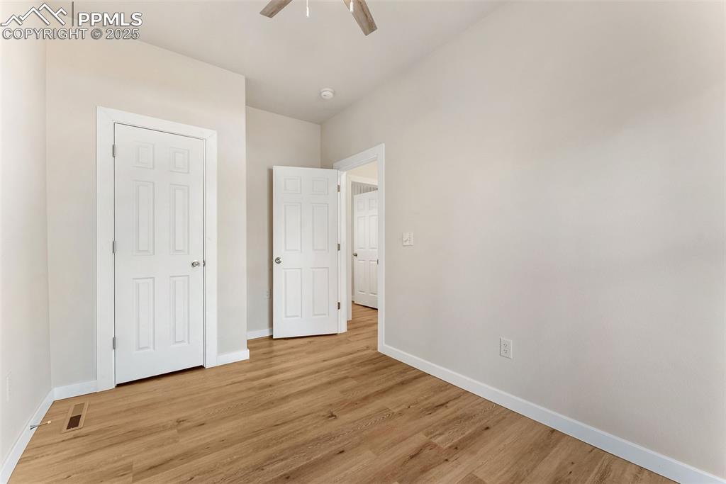 Image 18 of 42: Second bedroom