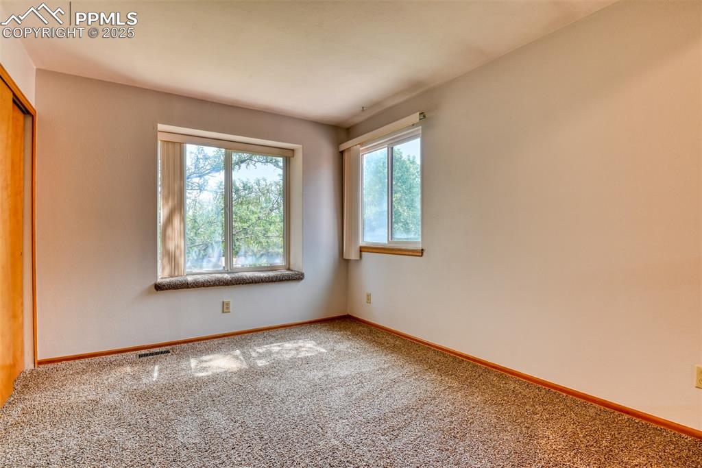 Image 18 of 43: Loft