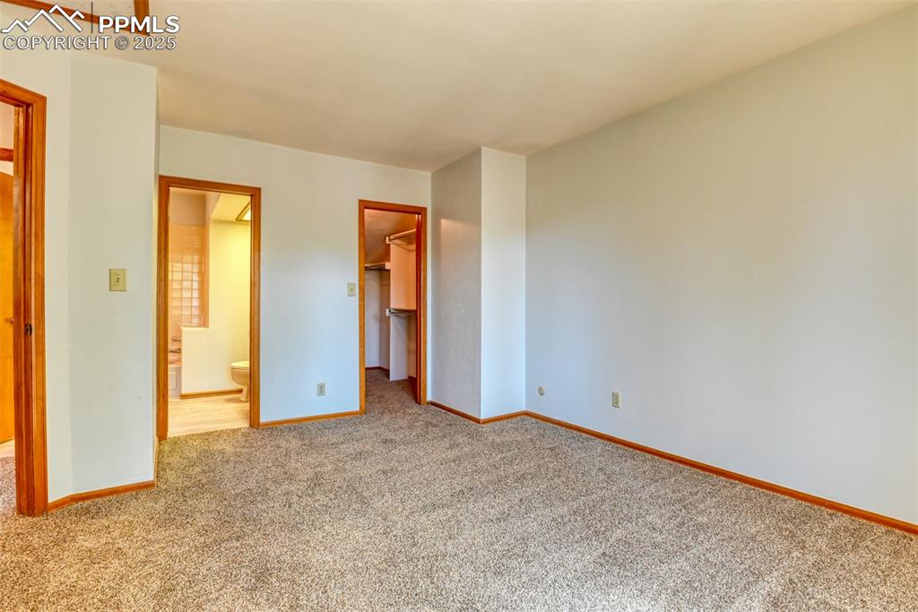 Image 20 of 43: Bedroom