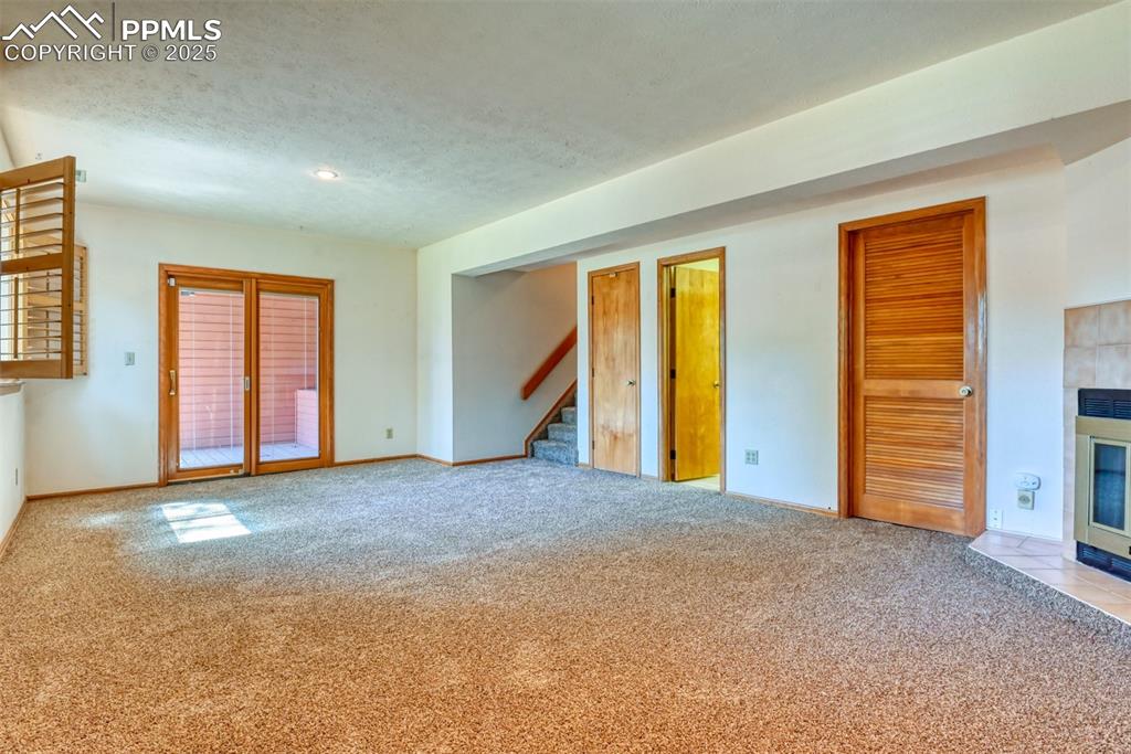 Image 32 of 43: Bedroom