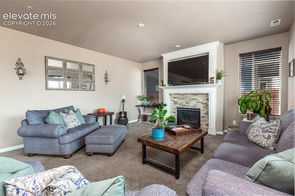 Image 17 of 45: Great Room