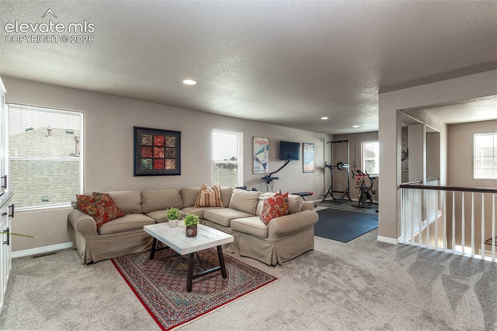 Image 21 of 45: Family Room